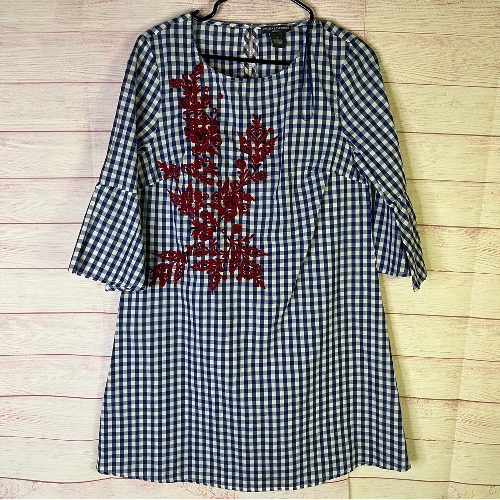 Chelsea & Theodore Blue White Red‎ Embroidered 100% Cotton Dress Size Small